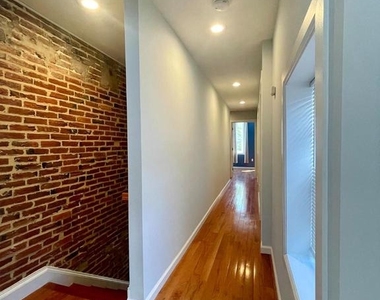 1904 Bank Street - Photo Thumbnail 7