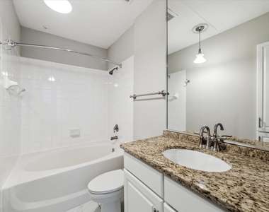5353 Memorial Drive - Photo Thumbnail 7