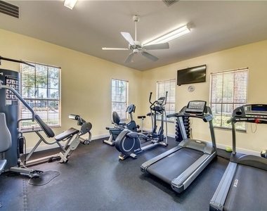 3627 Pine Oak Circle - Photo Thumbnail 44