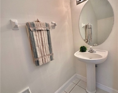 3627 Pine Oak Circle - Photo Thumbnail 11