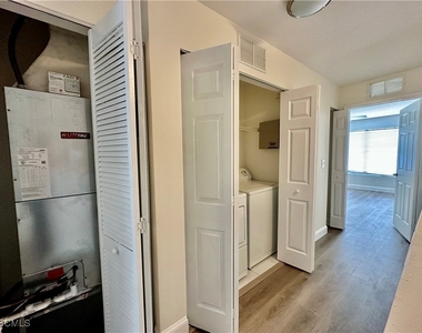 3627 Pine Oak Circle - Photo Thumbnail 31