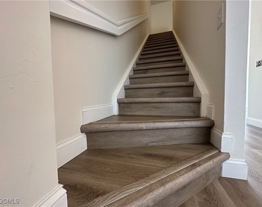3627 Pine Oak Circle - Photo Thumbnail 18