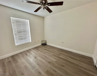 3627 Pine Oak Circle - Photo Thumbnail 32