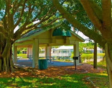 14970 Vista View Way - Photo Thumbnail 31