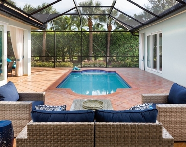 982 Tivoli Court - Photo Thumbnail 6