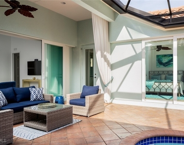 982 Tivoli Court - Photo Thumbnail 2
