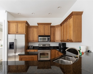 982 Tivoli Court - Photo Thumbnail 22