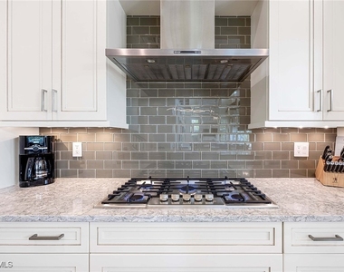 9171 Mercato Lane - Photo Thumbnail 12