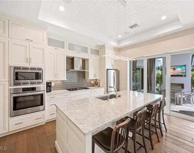 9171 Mercato Lane - Photo Thumbnail 8