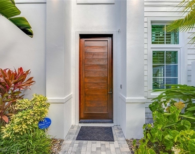 9171 Mercato Lane - Photo Thumbnail 1