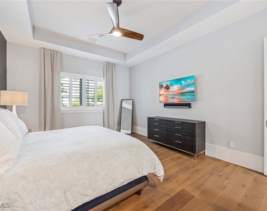 9171 Mercato Lane - Photo Thumbnail 14