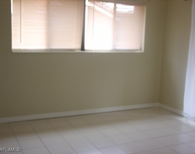 110 Cypress Way E - Photo Thumbnail 6