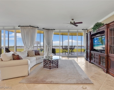 23750 Via Trevi Way - Photo Thumbnail 11