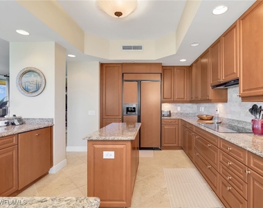 23750 Via Trevi Way - Photo Thumbnail 18