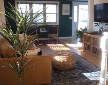 8 Clinton Avenue - Photo Thumbnail 11