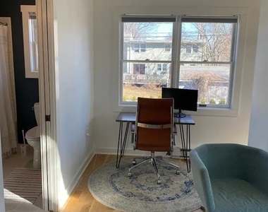 8 Clinton Avenue - Photo Thumbnail 9