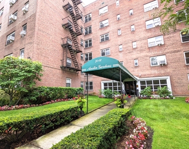 75-2 Austin Street - Photo Thumbnail 9