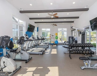 2080 One White Oak Lane - Photo Thumbnail 26