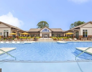 2080 One White Oak Lane - Photo Thumbnail 35