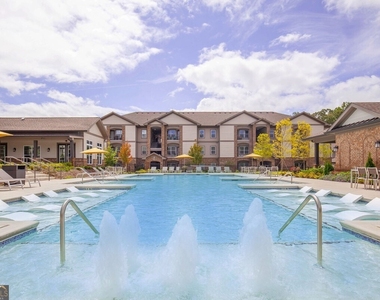 2080 One White Oak Lane - Photo Thumbnail 18