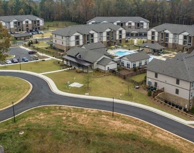 2080 One White Oak Lane - Photo Thumbnail 34