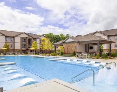 2080 One White Oak Lane - Photo Thumbnail 17