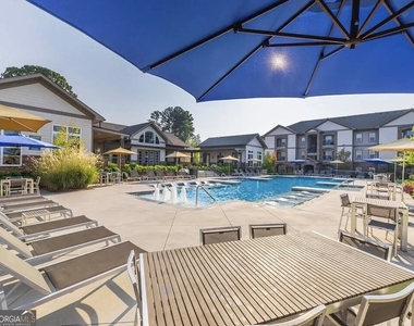2080 One White Oak Lane - Photo Thumbnail 30