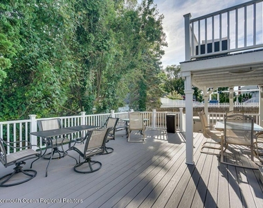 45 Roslyn Court - Photo Thumbnail 26