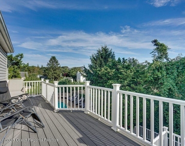 45 Roslyn Court - Photo Thumbnail 23
