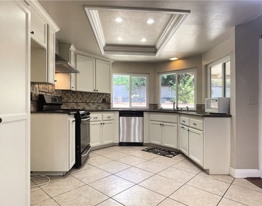 20665 Fuero Drive - Photo Thumbnail 11