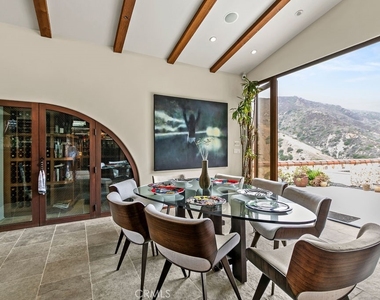 345 Emerald Bay - Photo Thumbnail 10
