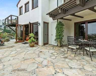 345 Emerald Bay - Photo Thumbnail 32