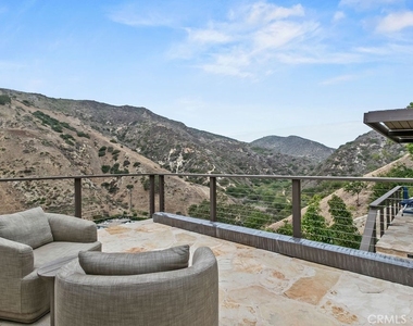 345 Emerald Bay - Photo Thumbnail 51