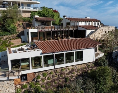 345 Emerald Bay - Photo Thumbnail 60