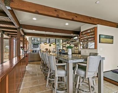 345 Emerald Bay - Photo Thumbnail 4