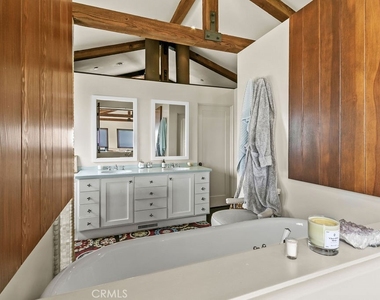 345 Emerald Bay - Photo Thumbnail 27