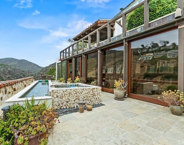 345 Emerald Bay - Photo Thumbnail 57