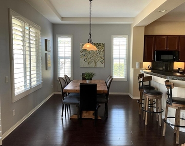 43541 Parkway Esplanade E - Photo Thumbnail 3