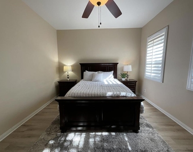 43541 Parkway Esplanade E - Photo Thumbnail 9