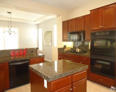 43541 Parkway Esplanade E - Photo Thumbnail 6