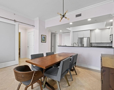 701 S Olive Avenue - Photo Thumbnail 12