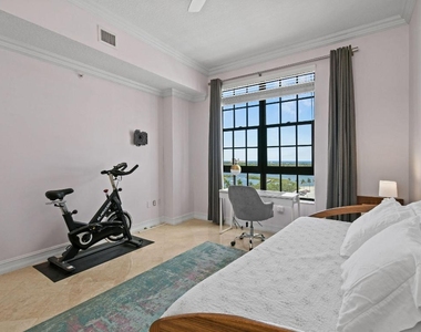 701 S Olive Avenue - Photo Thumbnail 25