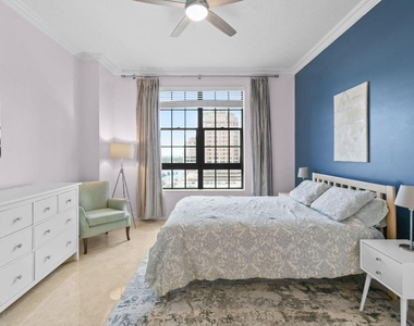 701 S Olive Avenue - Photo Thumbnail 14