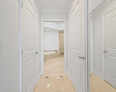 701 S Olive Avenue - Photo Thumbnail 18