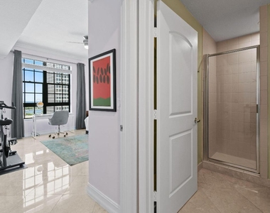 701 S Olive Avenue - Photo Thumbnail 29