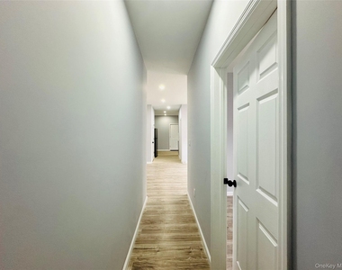 8 Morgan Avenue - Photo Thumbnail 13