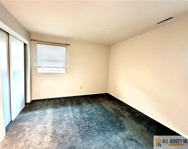 909 Hermann Road - Photo Thumbnail 8