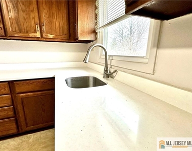 909 Hermann Road - Photo Thumbnail 2