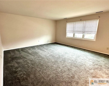 909 Hermann Road - Photo Thumbnail 4