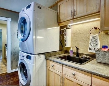 11359 Twain Drive - Photo Thumbnail 22